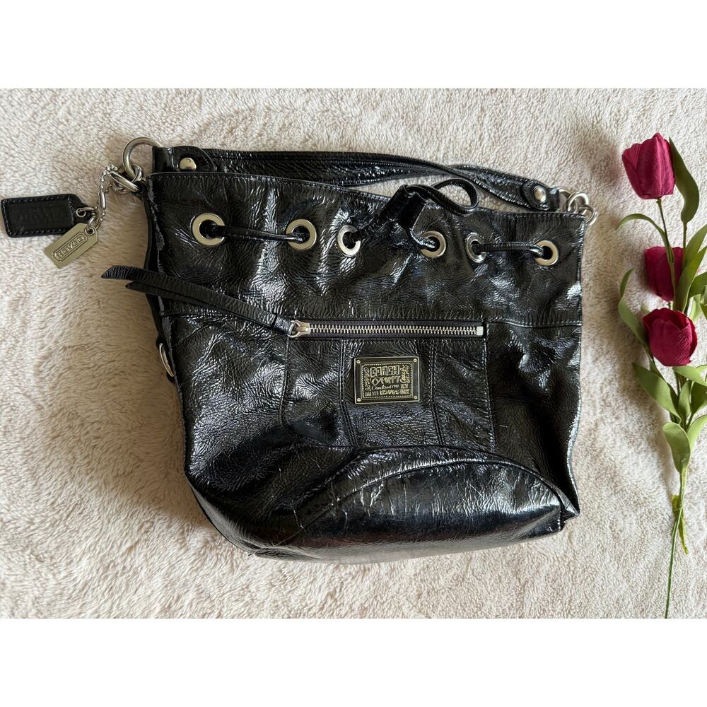 Coach Poppy 17941 Black Crinkle Patent Leather Drawstring Bucket Bag Purse Y2K